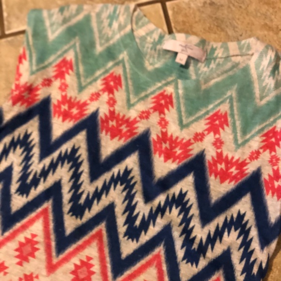 ⚡️3/$21 Girls ikat high/low top -size M - Picture 3 of 4